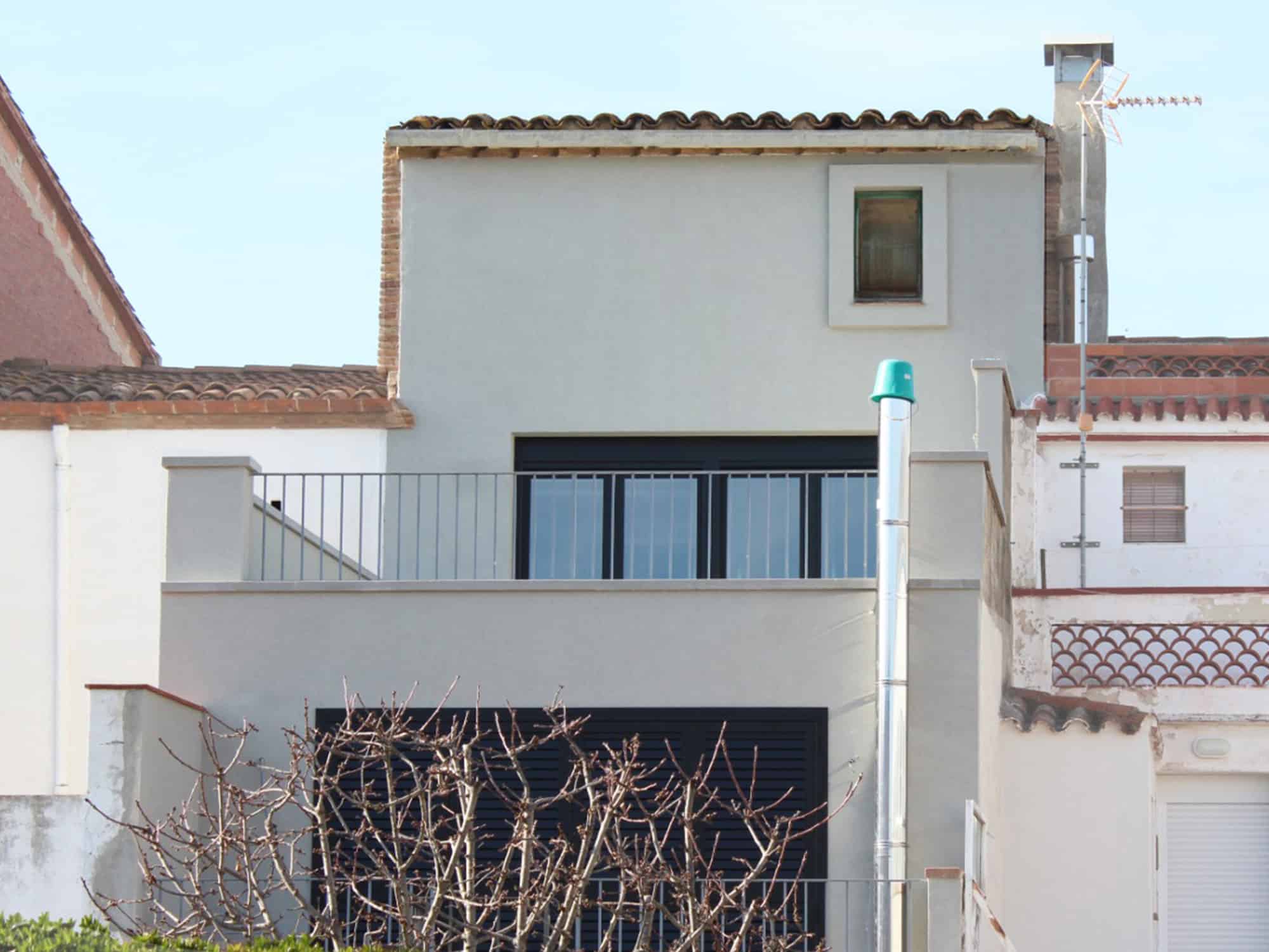 Projecte de rehabilitació integral d’habitatge unifamiliar entre mitgeres a Vallbona d’Anoia
